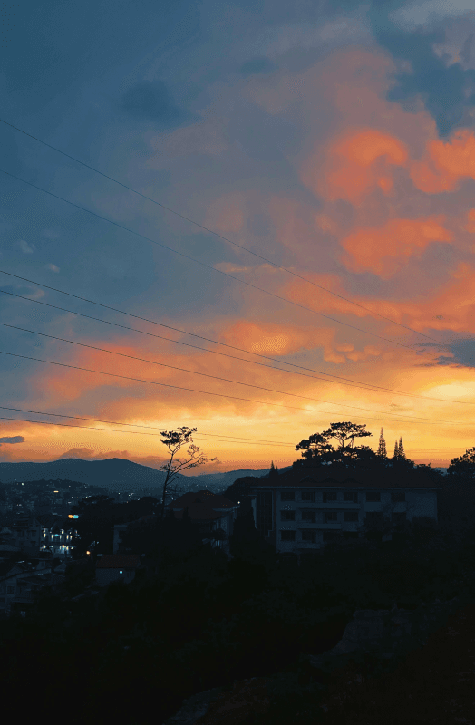 Cảnh hoàng hôn tại Bed on Hill